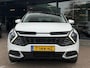 Kia Sportage 1.6 T-GDi Plug-in Hybrid AWD DynamicPlusLine PANORAMADAK | CAMERA | ELEKTRISCH VERSTELBARE STOELEN | STOELVERWARMING | STUURVERWARMING | NAVIGATIE | ALCANTARA INTERIEUR | LED | DODEHOEK DETECTIE | APPLE CARPLAY / ANDROID AUTO | ADAPTIEVE CRUISECONTROL | AFNEEMBARE TREKHAAK |