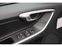 Volvo XC60 2.0T Kinetic 2011 NAP | 1e eigenaar | Navigatie | Cruise control | Climate control | Bluetooth | Lederen bekleding | Parkeersensoren | Lichtmetaal | 2 sleutels | Youngtimer