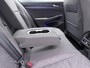 Volkswagen Golf 1.0 TSI Life Adaptive cruise / Navi / DAB / Achteruitrijcamera / Sfeerverlichting