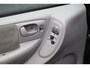 Chrysler Voyager 3.3i V6 SE Luxe 2005 NAP | 7 Persoons | Climate control | Cruise control | Airco | 2 sleutels met CV | PDC | Nieuwe APK