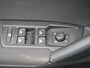 Volkswagen Tiguan 1.4 TSI eHybrid Life Automaat - PDC - Apple Carplay/Android auto - LED - Climatronic