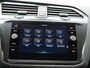 Volkswagen Tiguan 1.4 TSI eHybrid Life Automaat - PDC - Apple Carplay/Android auto - LED - Climatronic