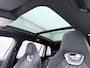 Volkswagen Tiguan 1.5 eHybrid R-Line Edition Automaat - Panoramaschuif-kanteldak - IQ light - Trekhaak - Navigatie - Park Assist - 360 Camera