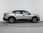 Citroën E-C4X Ë-C4 X EV Feel 50kWh 136pk | Accu 98% | Navigatie via Apple Carplay / Android Auto | Climate Control | Cruise Control | Parkeersensoren | Armsteun | Led koplampen | Adaptief demping systeem | Bluetooth | DAB+ radio | Volledig digitaal instrumentenpaneel | 18" lichtmetalen velgen |