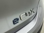 Citroën E-C4X Ë-C4 X EV Feel 50kWh 136pk | Accu 98% | Navigatie via Apple Carplay / Android Auto | Climate Control | Cruise Control | Parkeersensoren | Armsteun | Led koplampen | Adaptief demping systeem | Bluetooth | DAB+ radio | Volledig digitaal instrumentenpaneel | 18" lichtmetalen velgen |