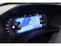 Volvo XC40 B4 200PK Black Edition Plus | Achterbank verwarmd | Afwijkende dakkleur | Apple Carplay/Android Auto|telefoonintegratie premium