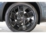 Volvo XC40 B4 200PK Black Edition Plus | Achterbank verwarmd | Afwijkende dakkleur | Apple Carplay/Android Auto|telefoonintegratie premium