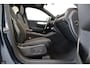 Volvo XC40 B4 200PK Black Edition Plus | Achterbank verwarmd | Afwijkende dakkleur | Apple Carplay/Android Auto|telefoonintegratie premium