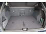 Volvo XC40 B4 200PK Black Edition Plus | Achterbank verwarmd | Afwijkende dakkleur | Apple Carplay/Android Auto|telefoonintegratie premium