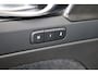 Volvo XC40 B4 200PK Black Edition Plus | Achterbank verwarmd | Afwijkende dakkleur | Apple Carplay/Android Auto|telefoonintegratie premium