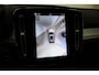 Volvo XC40 B4 200PK Black Edition Plus | Achterbank verwarmd | Afwijkende dakkleur | Apple Carplay/Android Auto|telefoonintegratie premium