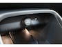 Volvo XC40 B4 200PK Black Edition Plus | Achterbank verwarmd | Afwijkende dakkleur | Apple Carplay/Android Auto|telefoonintegratie premium