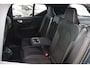 Volvo XC40 B4 200PK Black Edition Plus | Achterbank verwarmd | Afwijkende dakkleur | Apple Carplay/Android Auto|telefoonintegratie premium