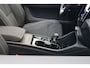 Volvo XC40 B4 200PK Black Edition Plus | Achterbank verwarmd | Afwijkende dakkleur | Apple Carplay/Android Auto|telefoonintegratie premium