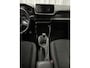 Peugeot 208 ACTIVE 5Drs 100pk Navi+Carplay | Trekhaak | PDC