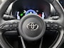 Toyota Yaris 1.5 Hybrid 115 Dynamic + Comfort Pack | 1e Eigenaar | Stoel + Stuur verwarming | Blindspot | PDC voor en achter |