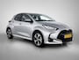 Toyota Yaris 1.5 Hybrid 115 Dynamic + Comfort Pack | 1e Eigenaar | Stoel + Stuur verwarming | Blindspot | PDC voor en achter |