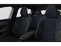 Volvo EX30 Cross Country P5 Long Range Plus Europa 69 kWh | Stoelverwarming | Stuurverwarming | Elektrische Achterklep | Elektr. Voorstoelen | Warmtepomp | Parkeersensoren Voor + Achter | Parkeercamera |