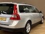 Volvo V70 2.5T Kinetic|Navigatie|Opendak|Leder|