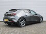 Mazda 3 2.0 e-SkyActiv-G M Hybrid 122 Luxury | Trekhaak | Stuur-/stoelverwarming | Leer | 360 Camera | Stoelgeheugen | 18" LM | HUD | LED | Cruise adapt. |