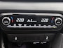 Toyota Yaris 1.5 Hybrid 130 Executive | BTW voertuig | Stoel+stuurverwarming | dodehoek detectie | Parkeersensoren voor+achter | Cruise Control Adaptive | Climate Control | Apple CarPlay/Android Auto |