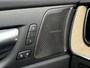 Volvo XC60 2.0 T8 Plug-in hybrid AWD Ultra Bright / Facelift / Fabrieksgarantie t/m 12-2027 / Schuif-/Kantel dak / All-Season banden / Stoel-/Stuur-/Achterbankverwarming /
