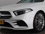 Mercedes-Benz A-klasse 200 AMG Line (Panodak / ACC / Full Led / Distronic+ / Carplay / 19 Inch / Digi dash)