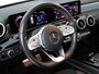 Mercedes-Benz A-klasse 200 AMG Line (Panodak / ACC / Full Led / Distronic+ / Carplay / 19 Inch / Digi dash)
