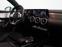 Mercedes-Benz A-klasse 200 AMG Line (Panodak / ACC / Full Led / Distronic+ / Carplay / 19 Inch / Digi dash)