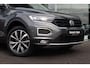 Volkswagen T-Roc 1.0 TSI Style | Pano | LED | Virtual | Sensoren | CarPlay | Navi | Clima | DAB