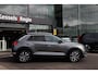 Volkswagen T-Roc 1.0 TSI Style | Pano | LED | Virtual | Sensoren | CarPlay | Navi | Clima | DAB