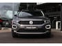 Volkswagen T-Roc 1.0 TSI Style | Pano | LED | Virtual | Sensoren | CarPlay | Navi | Clima | DAB