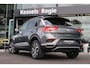 Volkswagen T-Roc 1.0 TSI Style | Pano | LED | Virtual | Sensoren | CarPlay | Navi | Clima | DAB