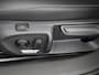 Volkswagen Passat Variant 1.5 eHybrid Business | SoH 100% | Trekhaak | Parkeerassistent | Head-up display | Dodehoek detectie | Massagefunctie voorstoelen | Navigatie | Leder/alcantara bekleding |