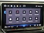 Volkswagen Passat Variant 1.5 eHybrid Business | SoH 100% | Trekhaak | Parkeerassistent | Head-up display | Dodehoek detectie | Massagefunctie voorstoelen | Navigatie | Leder/alcantara bekleding |