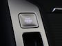 Volkswagen Passat Variant 1.5 eHybrid Business | SoH 100% | Trekhaak | Parkeerassistent | Head-up display | Dodehoek detectie | Massagefunctie voorstoelen | Navigatie | Leder/alcantara bekleding |