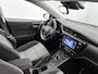 Toyota Auris 1.8 Hybrid Dynamic | Parkeersensoren voor+achter | Stoelverwarming | Spiegels elektrisch inklapbaar | Cruise control | Achteruitrijcamera |