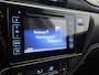 Toyota Auris 1.8 Hybrid Dynamic | Parkeersensoren voor+achter | Stoelverwarming | Spiegels elektrisch inklapbaar | Cruise control | Achteruitrijcamera |