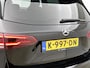 Mercedes-Benz B-klasse 180 Business Solution AMG AMG Line | Night Pakket | Panorama Schuif-Kanteldak | Memory voorstoelen | Achteruitrijcamers. Inclusief 24 maanden MB Certified garantie voor Europa.