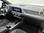 Mercedes-Benz B-klasse 180 Business Solution AMG AMG Line | Night Pakket | Panorama Schuif-Kanteldak | Memory voorstoelen | Achteruitrijcamers. Inclusief 24 maanden MB Certified garantie voor Europa.