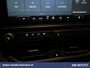 Ford Transit Custom 2.0 TDCI 136pk L2H1 Euro6 Airco | Camera | LED | Apple Carplay | Android Auto | Cruisecontrol Parkeersensoren, Verwarmde voorruit, Bijrijdersbank, 2800kg trekvermogen