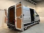 Volkswagen Crafter 35 2.0 TDI L3H3 140 PK Automaat / Euro 6 / Trekhaak 3.000 KG / Airco / Cruise Control / PDC / CarPlay / Navigatie / 3-Zits / 49.350 KM !!