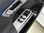 Mercedes-Benz E-klasse Estate 300 e Luxury Line Plug-In Hybride Trekhaak | Rijassistentiepakket plus | Parkeerpakket met 360°-camera | Distronic | Sfeerverlichting. Inclusief 24 maanden Mercedes-Benz Certified garantie voor Europa.
