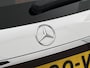 Mercedes-Benz E-klasse Estate 300 e Luxury Line Plug-In Hybride Trekhaak | Rijassistentiepakket plus | Parkeerpakket met 360°-camera | Distronic | Sfeerverlichting. Inclusief 24 maanden Mercedes-Benz Certified garantie voor Europa.