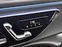 Mercedes-Benz E-klasse Estate 300 e Luxury Line Plug-In Hybride Trekhaak | Rijassistentiepakket plus | Parkeerpakket met 360°-camera | Distronic | Sfeerverlichting. Inclusief 24 maanden Mercedes-Benz Certified garantie voor Europa.