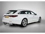 Mercedes-Benz E-klasse Estate 300 e Luxury Line Plug-In Hybride Trekhaak | Rijassistentiepakket plus | Parkeerpakket met 360°-camera | Distronic | Sfeerverlichting. Inclusief 24 maanden Mercedes-Benz Certified garantie voor Europa.