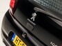Peugeot 108 1.2 VTi Allure (SCHERM, CLIMATE, LM VELGEN, CRUISE, SPORTSTOELEN, BLUETOOTH, NIEUWSTAAT)