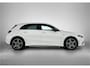 Mercedes-Benz A-klasse 250 e Plug In Hybride AMG Line | Stoelverwarming | Cruise Control | Inclusief 24 maanden Mercedes-Benz Certified garantie voor Europa.