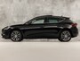 SEAT Leon 1.4 TSI eHybrid PHEV Xcellence Sport 204Pk Automaat (PANORAMADAK, APPLE CARPLAY, GROOT NAVI, CAMERA, STUUR/STOELVERWARMING, SPORTSTOELEN, GETINT GLAS, SFEERVERLICHTING, NIEUWSTAAT)