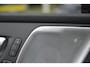 Volvo XC60 Hybride AWD Plus Black Edition | Luchtvering | Bowers & Wilkins | Panoramadak | 360° Camera | Stoel + Stuur Verwarmd |